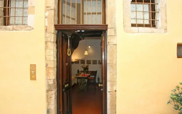 Myron House