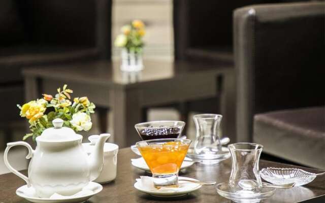 Kristal inn Hotel