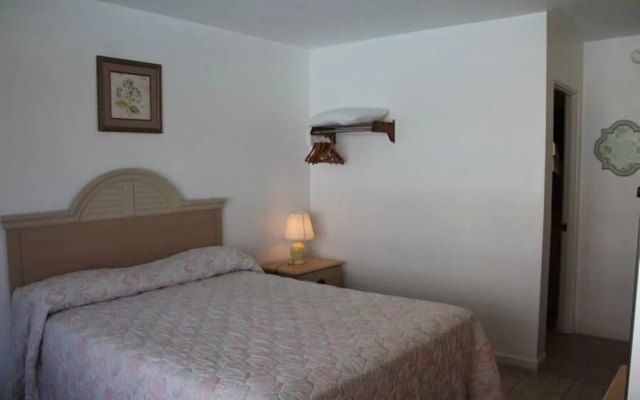 Beach Colony Motel