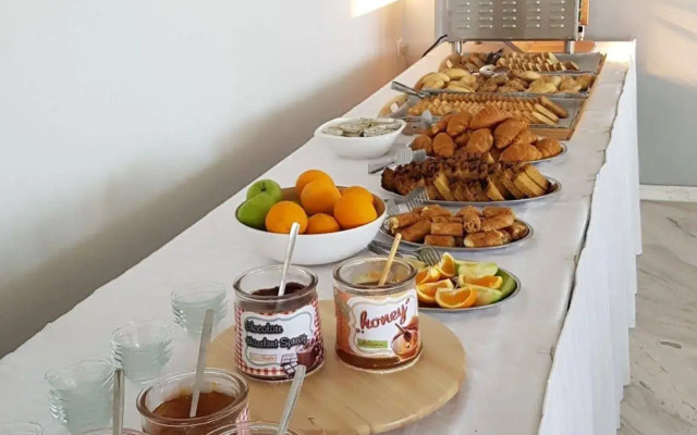 Golden Beach Agiocampos Hotel