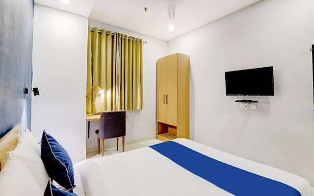 OYO SilverKey 80945 Ace Hotel