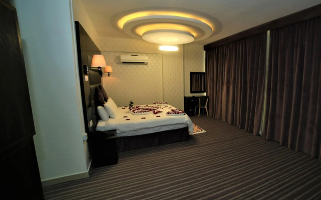 Al Dyafa Hotel Suites
