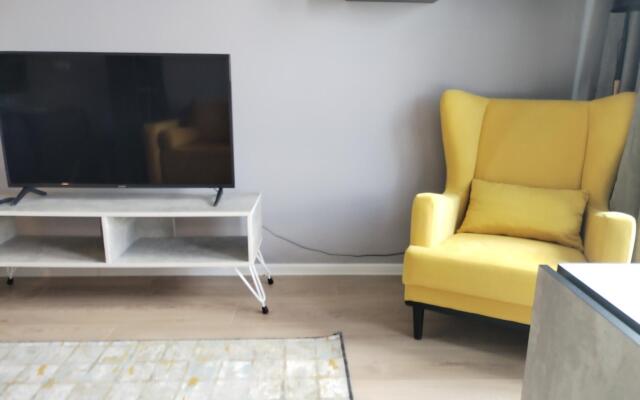 Апартаменты на проспекте Новосередневский 19