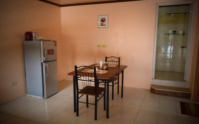 1st Street Park Apartelle