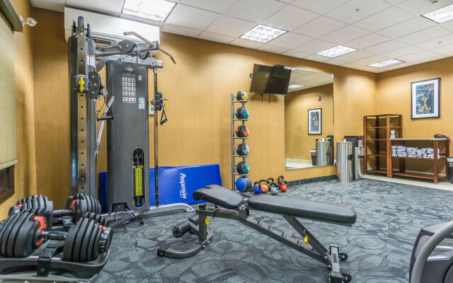 Comfort Inn & Suites Edmonton International Airport