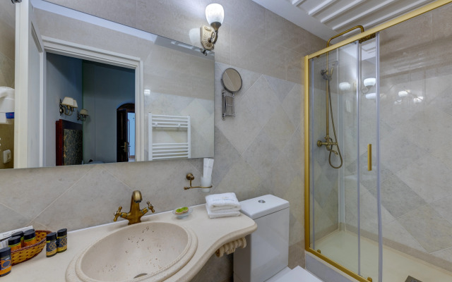 Apollonion Palace Hotel