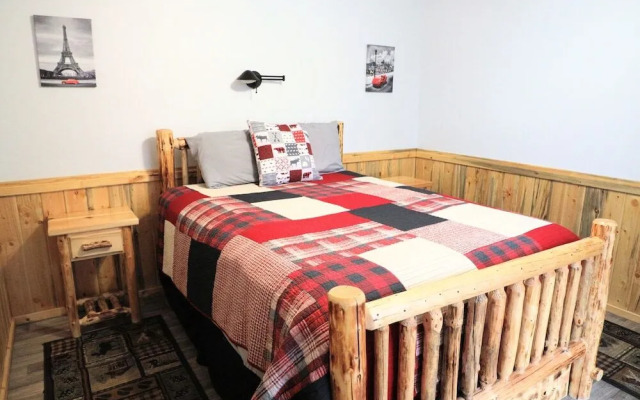 Wheels of Wonderment Twin Cabin 1