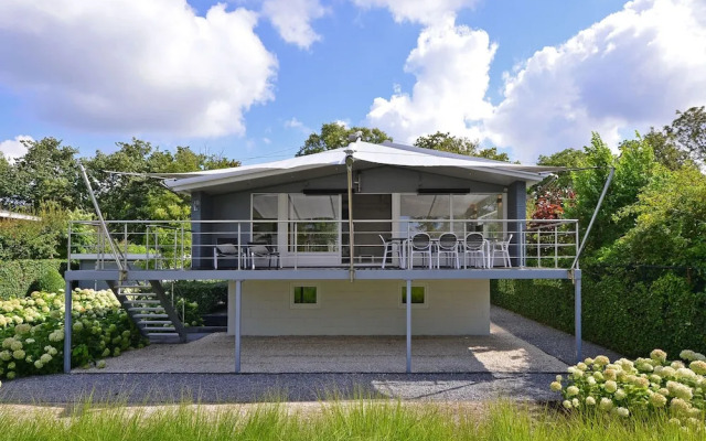 Detached Villa Near Lake Veere