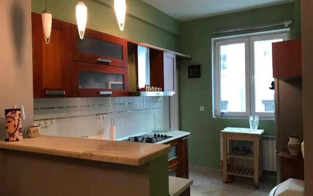 Han Krum 2 Bedroom Central Flat