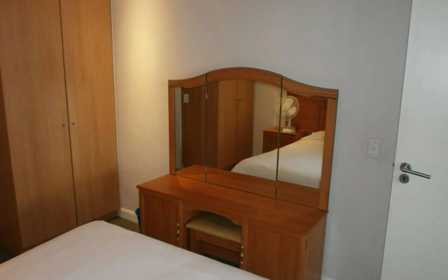 Glaston House 206 Apartment