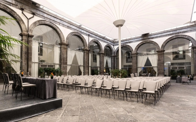 Palazzo Caracciolo Naples