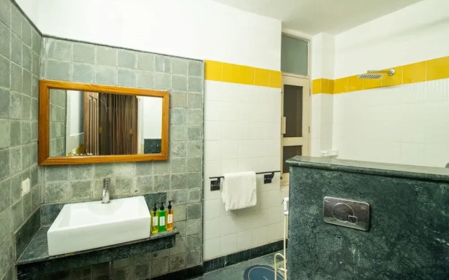 Opulent Antique 3br Villa in Gurugram