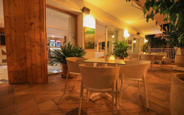 Hotel Es Mitjorn