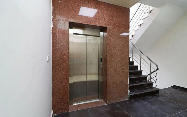 The Grand Palace by OYO Rooms