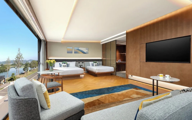 voco Ningbo Dongqian Lake by IHG