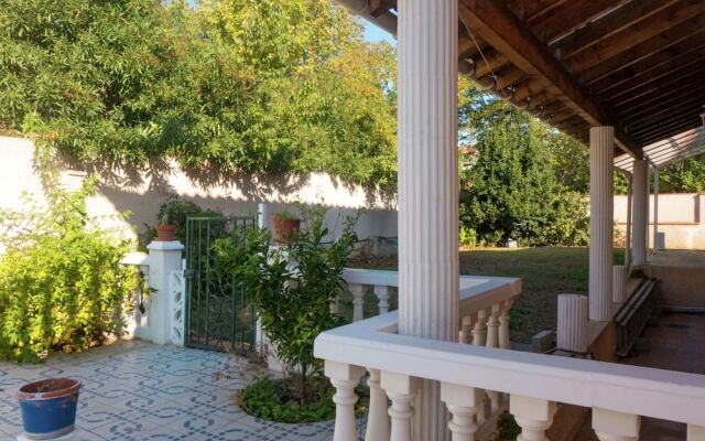 Exquisite Villa in Perpignan With Swimming Pool