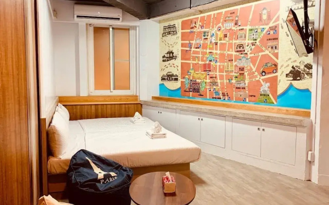 Qingju Hostel