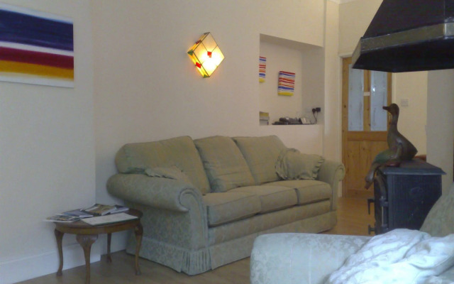 Ravensbury Hotel