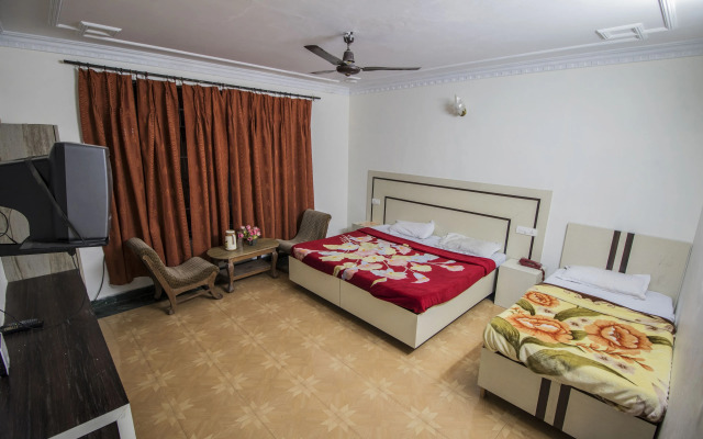 WOWSTAYZ Hotel Sahiwa