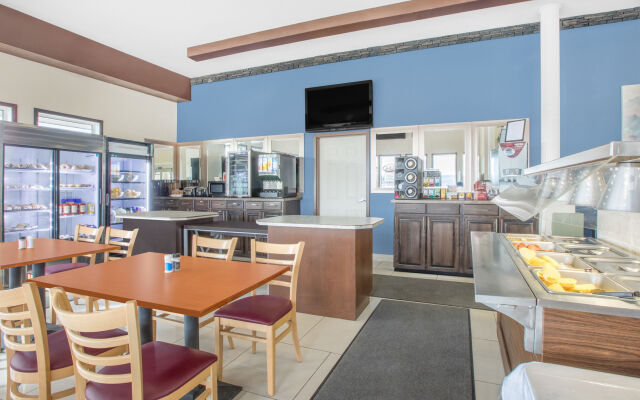 High Point Inn & Suites Peace River