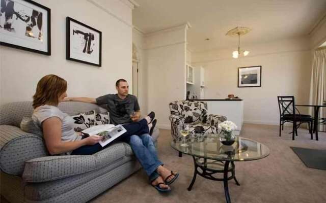 Brice Hill Country Lodge