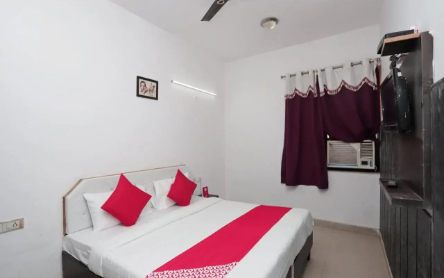 Oyo Flagship 40300 Hotel Kusum Palace