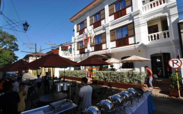 West Loch Park Hotel Vigan