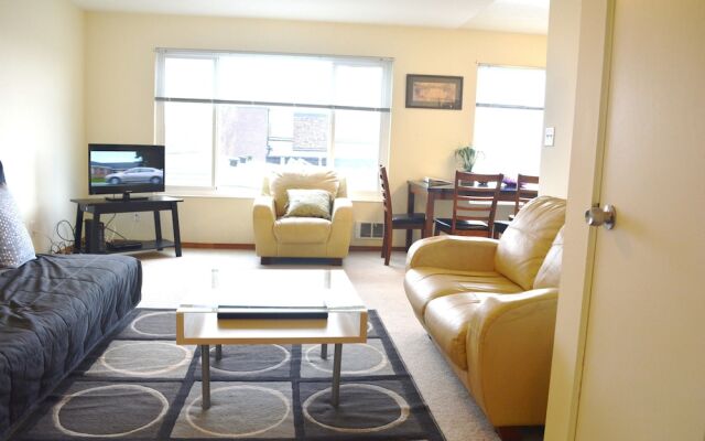 Sunny Westlake Suites by Metro