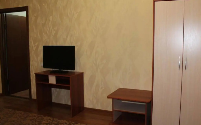 Guest House on Akatsiy Street