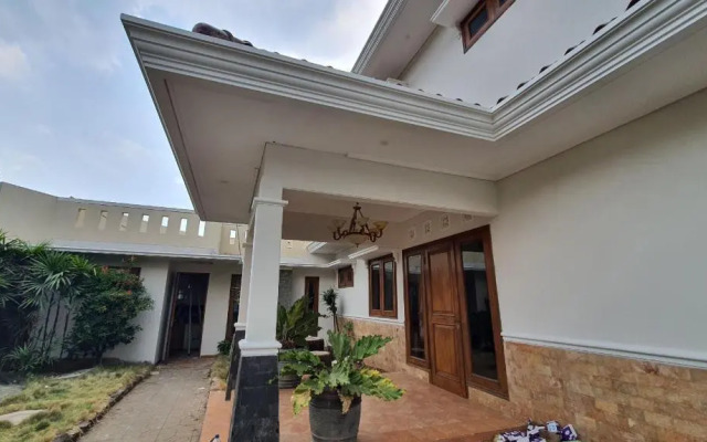 OYO 90043 Vila Afanda Syariah