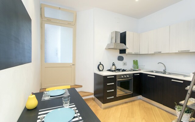 Rent In Rome - Appartamento Belsiana II