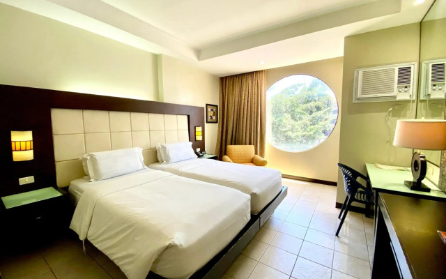 Circle Inn - Hotel & Suites