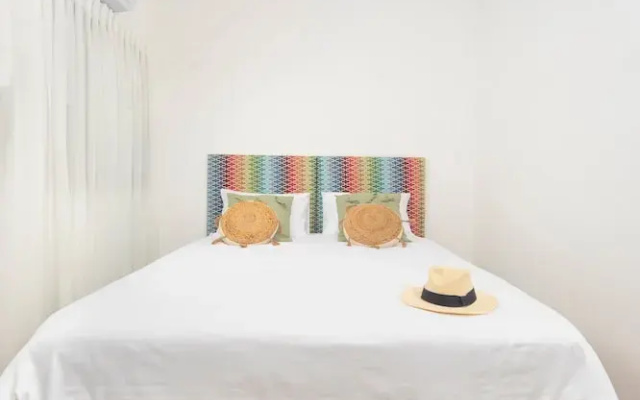 Vibrant Achziv Apartment
