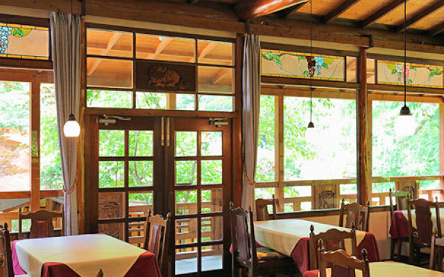 Petit Hotel Ceravie