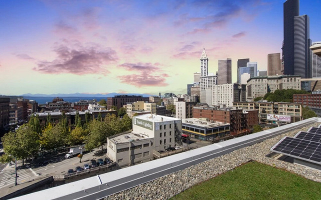 Pelicanstay in Pioneer Square