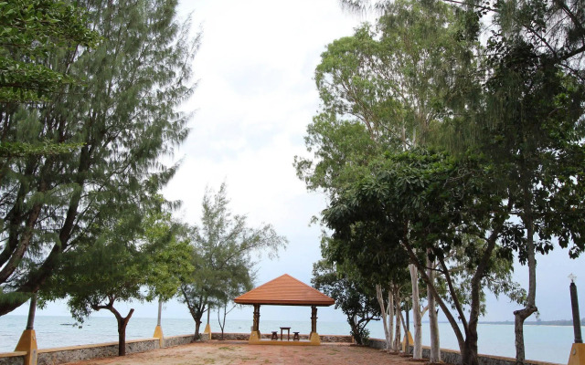 Issara Beach Resort