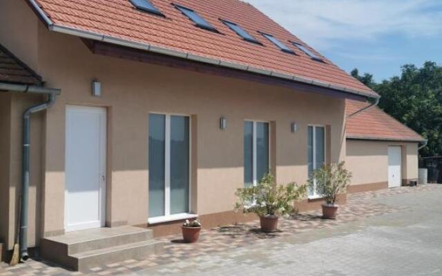 Kék Lagúna Panzió