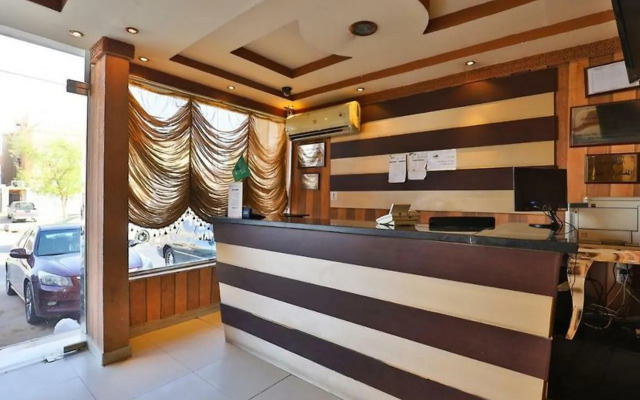 Alyamama Palace Hilal RED