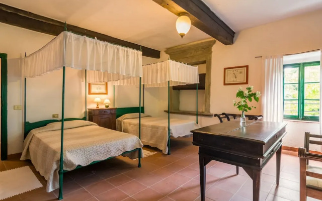 Holiday Home in Pistoia With Pool