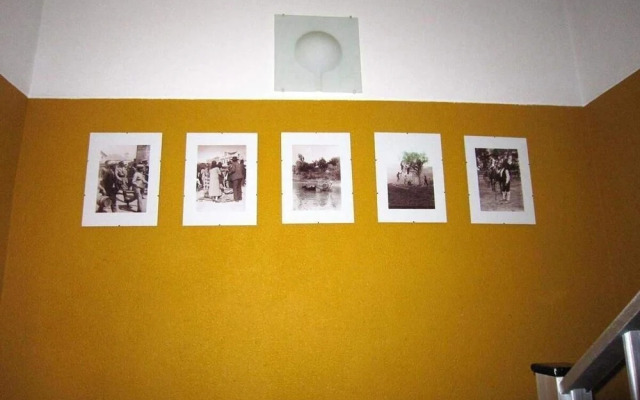 E-Nove Lounge Hostel Caffe