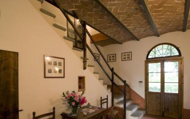 Ovello Farmhouse in a Splendid Position-ovello