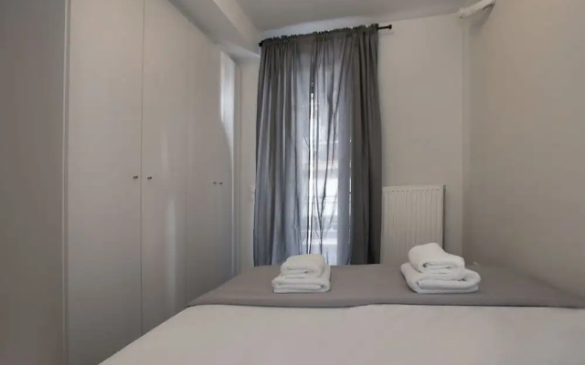 Modern Comfy Aptm Near the Acropolis by GHH