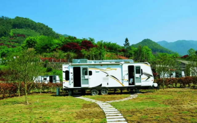 XFY Caravan