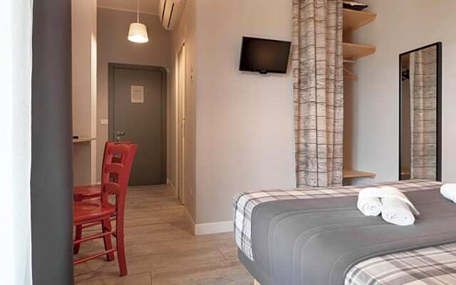 Bed and Breakfast Bric & Brac