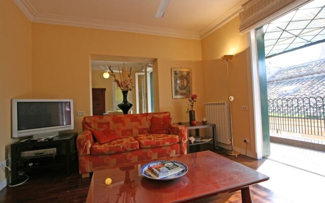 Travel & Stay - Coronari