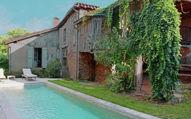 Lovely Holiday Home With Private Pool in Campagne-d'armagnac