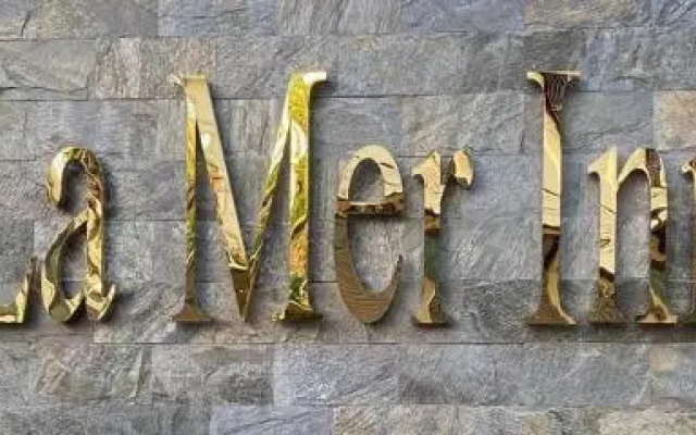 Capital O 79546 Hotel Phoenix Mint