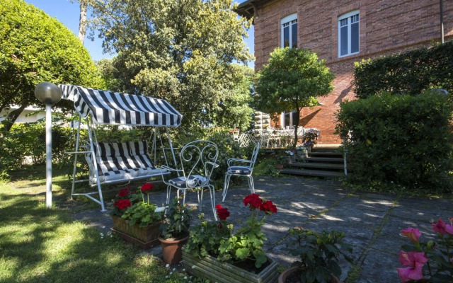 Fantastic Liberty Villa in the Heart of Versilia
