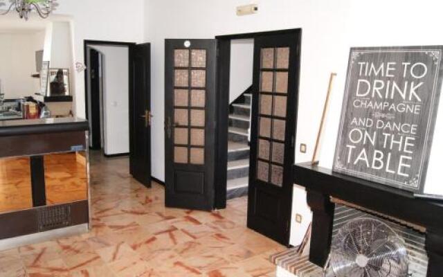 ''Mi casa, su casa'' Guest House & Coffee House