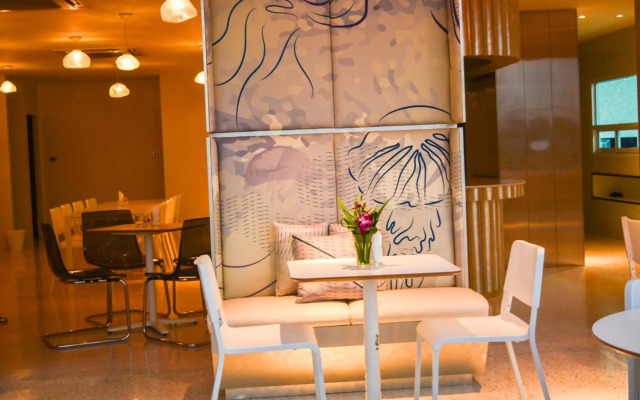Comet Hotel Suratthani